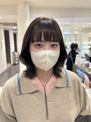 オリーブベージュ×くびれヘア