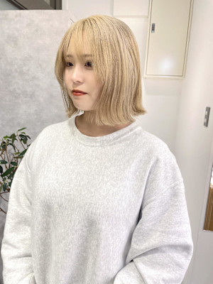 【rizu】ブロンド/金髪/ボブ/切りっぱなしボブ