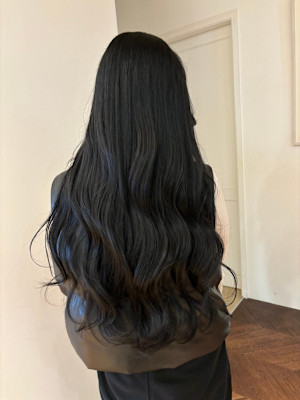 ブラック/艶髪／落ちる黒