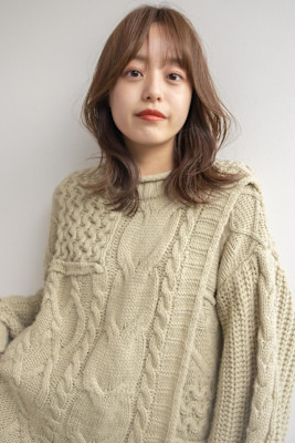 くびれミディアム