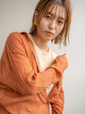 切りっぱなしボブ×顔まわりレイヤー