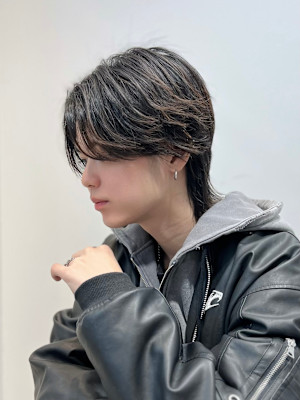 ダークアッシュ/毛流れセンターパート/ニュアンスパーマ