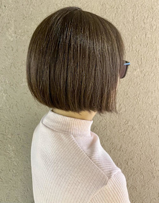 前下がりミニボブ