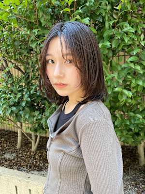 ボブ　ウルフ　レイヤーカット　韓国風　髪質改善　ラベージュ