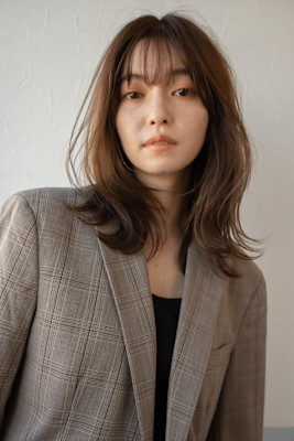 【石井知希】くびれレイヤーミディアム