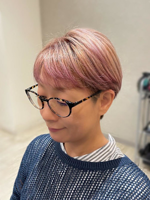 ショート×裾カラー