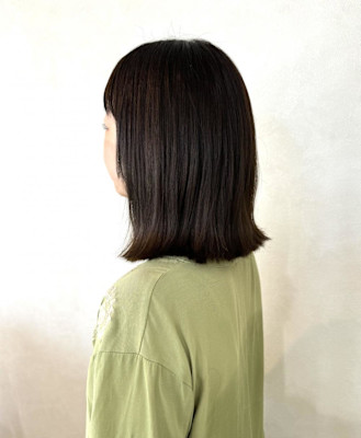 ブリーチ無し・オリーブベージュカラー・ミディアムボブ