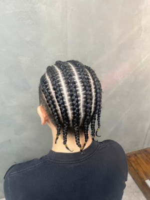 6本コーンロウスタイル