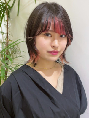 レイヤーボブ　ポイントカラー　ピンク　インナーカラー
