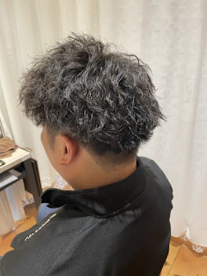 大人気のツイストスパイラルパーマ