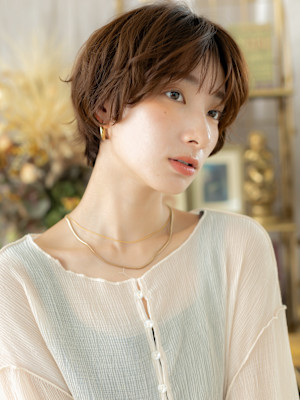 くせ毛風マッシュパーマ小顔ショートウルフ　くすみベージュ