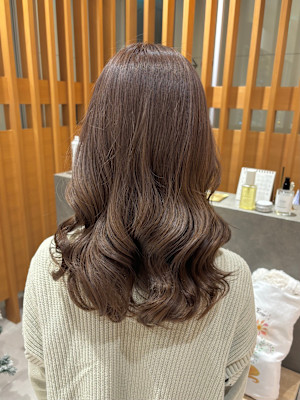 ミルクティーベージュ