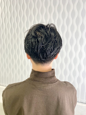 メンズ　パーマ　ツーブロック