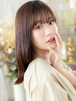 透明感ピンクブラウン外ハネロブくびれカール　韓国風巻き