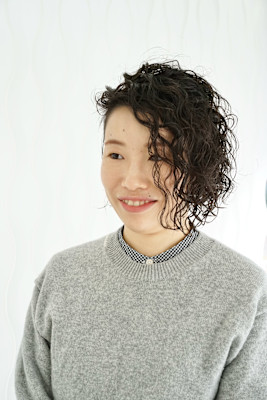 アシンメトリー　ツーブロック　ウェーブ　パーマ