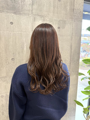 ピンクベージュ