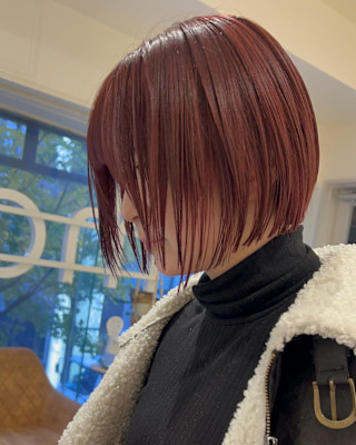 赤髪ボブ
