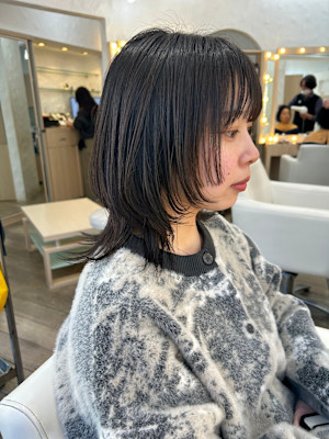 【錦まりな】黒髪×ミディアムウルフヘア