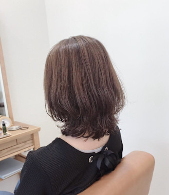 ミディアムレイヤーワンカールパーマ