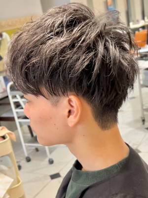 頭皮　悩み　白髪　メンズ　頭皮改善　短髪　刈り上げ　生え際