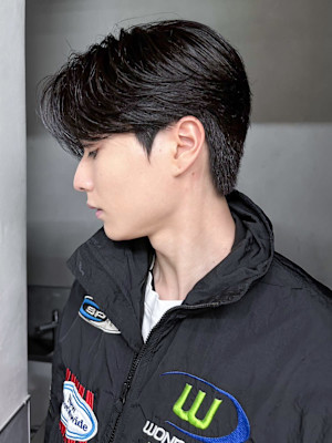 短髪アッシュブラック_ba498561