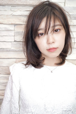 お手入れ簡単　ミディアムレイヤーボブ　表参道　美容院