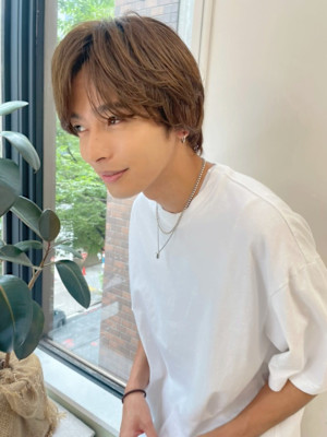 ニュアンスパーマ　ちょい分け　七三　マッシュ　ツーブロック