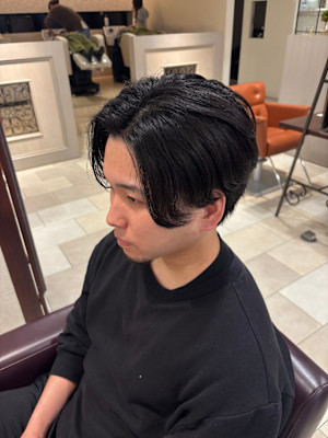 黒髪/センターパート/メンズスタイル/ニュアンスパーマ