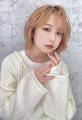 パーマ風ボブオレンジヘア