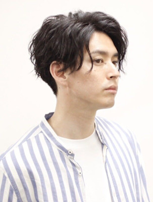 【WILLOW京橋】センターパート×スパイラルパーマ