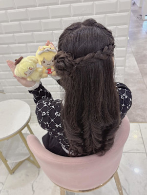 編み込み片耳ハーフお団子＊まゆ