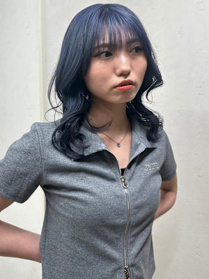 シルバーに色落ちするブルーカラー♪