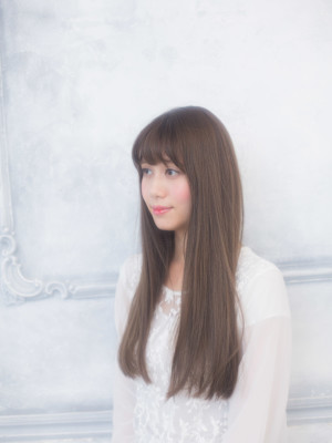 透明感グレージュ