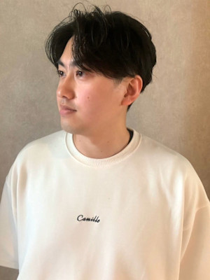 センターパート　ビジネス　爽やか　メンズショート　マッシュ