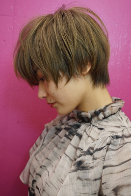 お手入れ簡単　ふんわりレディースショート　表参道　美容院