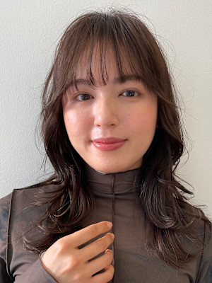 大人女性◎ミディアムレイヤー