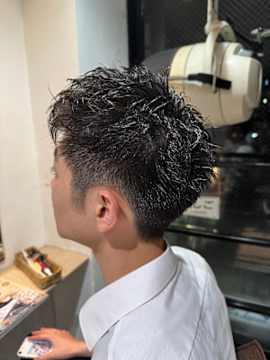 ベリーショートピンパーマ