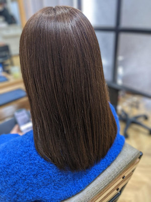 明るめカーキグレージュ