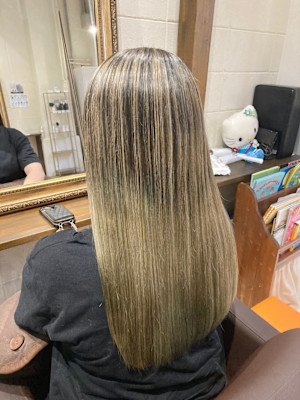 バレイヤージュカラー