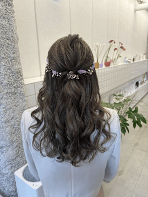 《花屋併設》ハーフアップアレンジ