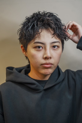 スパイキーショート×ピンパーマ