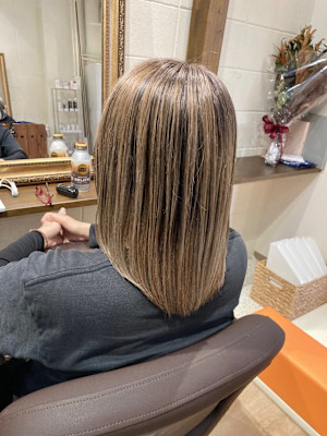 バレイヤージュカラー