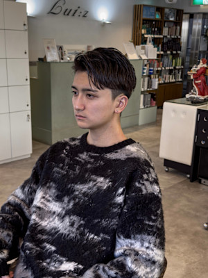 ツーブロックアップバングリバースショート