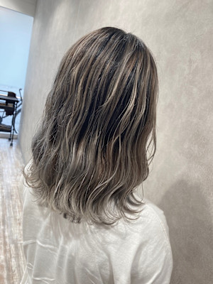 バレイヤージュカラー