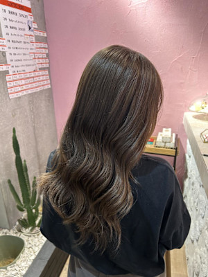 ブラウンベージュ