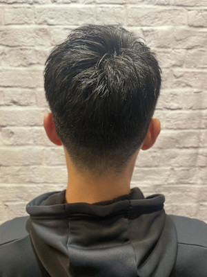 メンズ/ショート/刈り上げ/アップバング/短髪