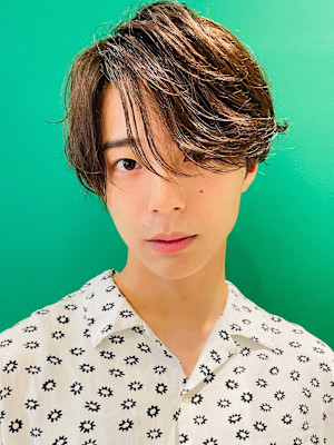 大人男性◎リラックスセンターパート