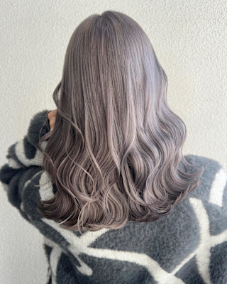 ホワイトグレージュ_ラベンダーミルクティー_ グレージュ