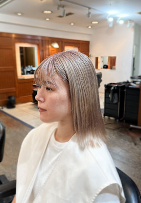 ホワイトブロンドベージュミディアム