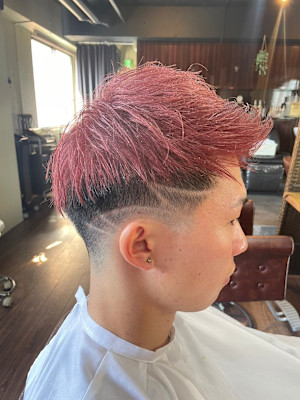 レッドカラー×スキンフェード